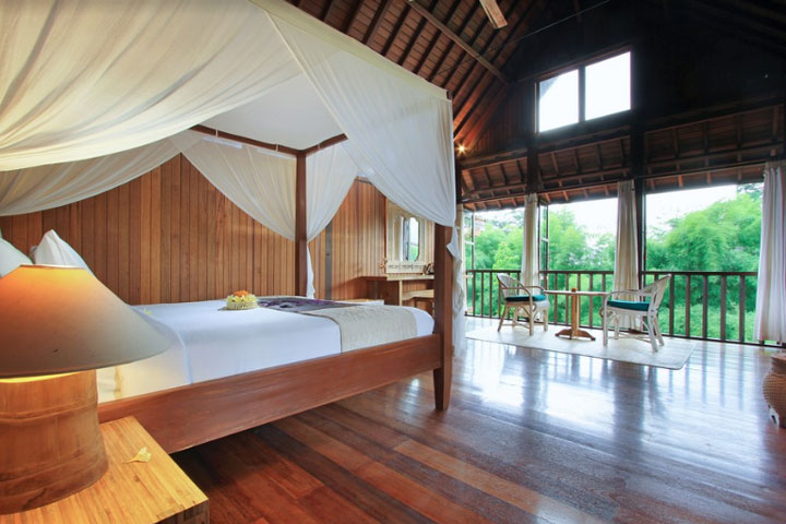 Deluxe Wooden Room -Sarin Ubud Suites