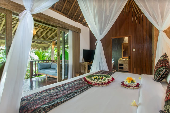 Manah Shanti - Deluxe Bungalow
